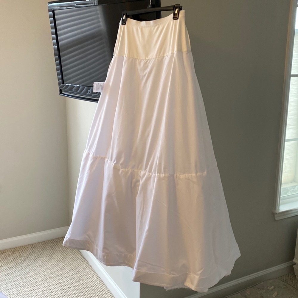 Davids Bridal Ballgown Slip M